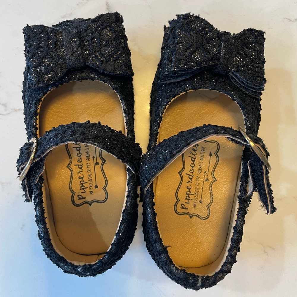 Pipperdoodles Black Bow Shoes